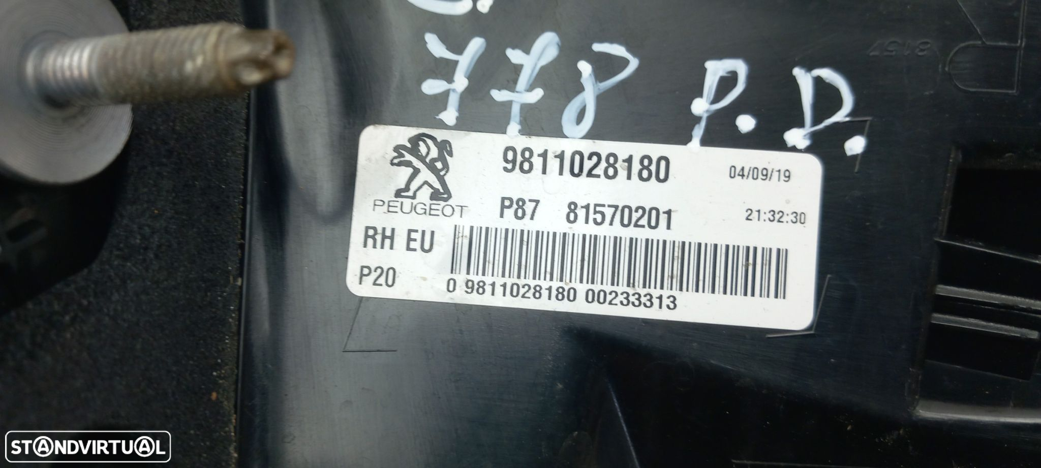 Farolim direito PEUGEOT 5008 II (M_) - 5