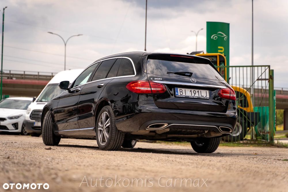 Mercedes-Benz Klasa C 300 9G-TRONIC - 11