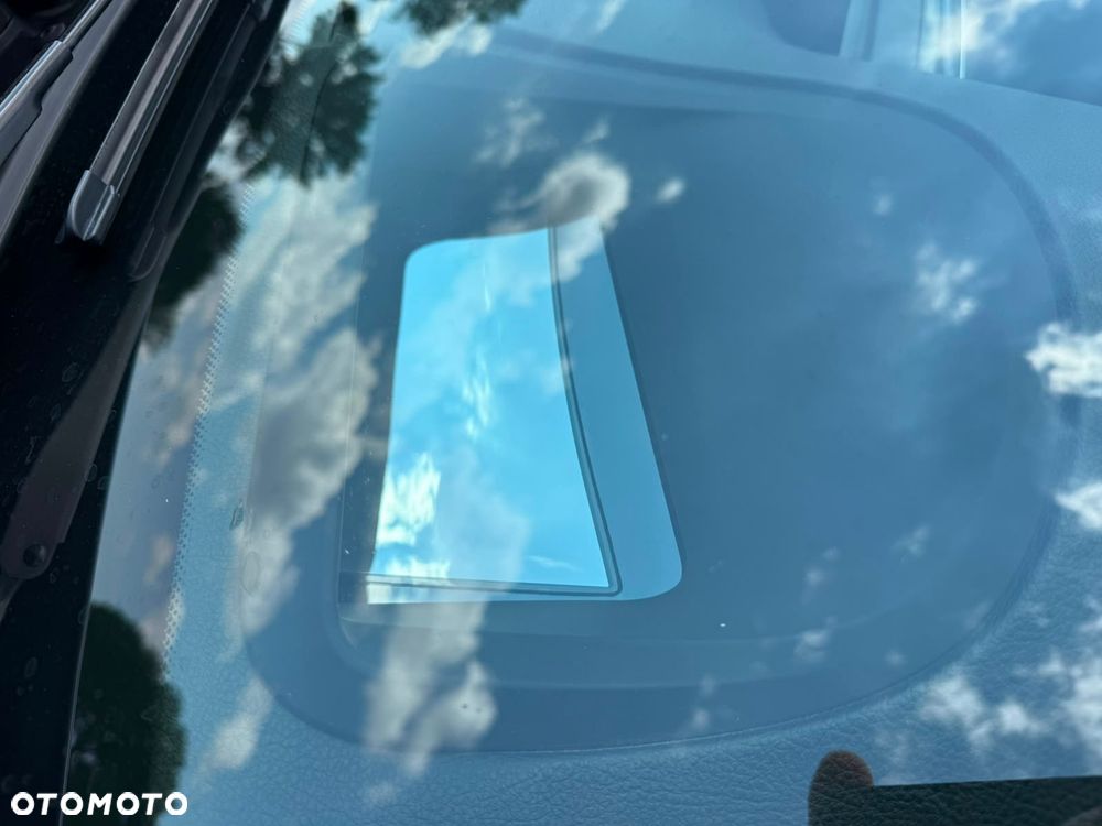BMW Seria 3 320i GPF xDrive - 24