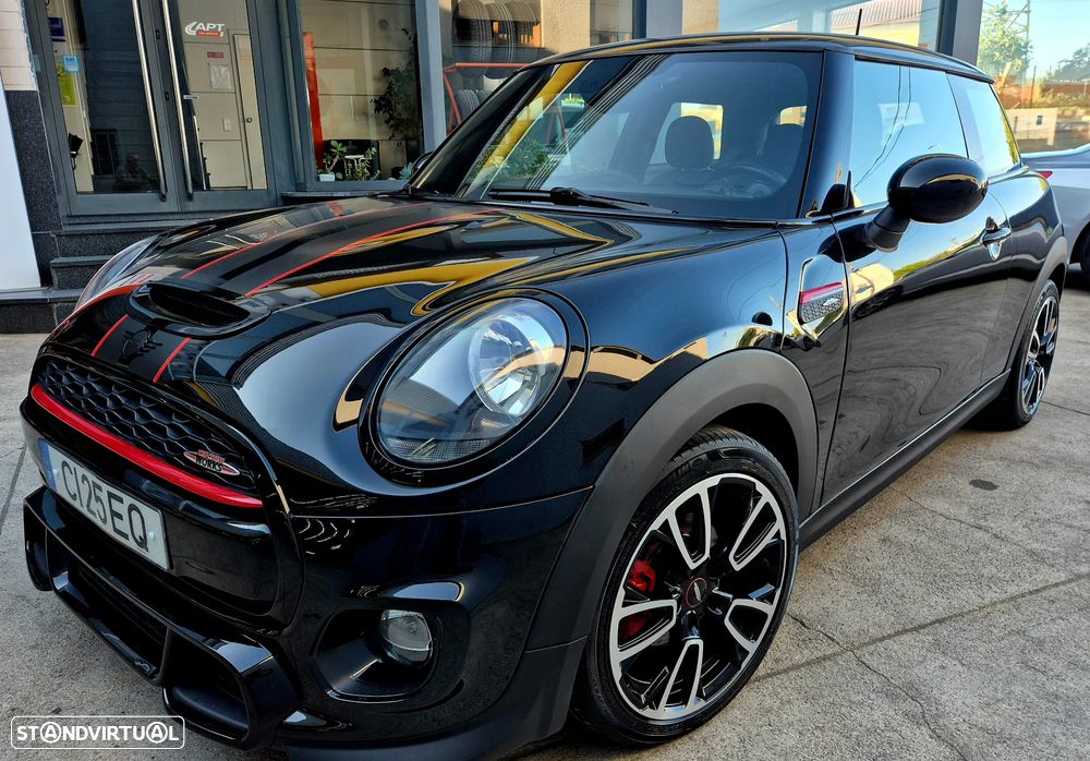 MINI 3 Portas One JCW - 10