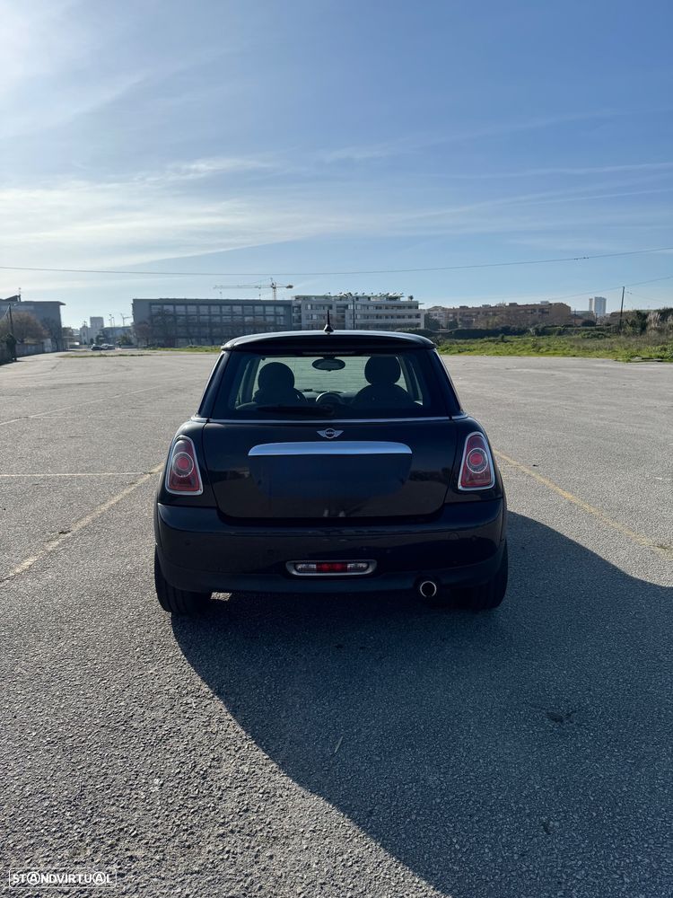 MINI 3 Portas One D - 3