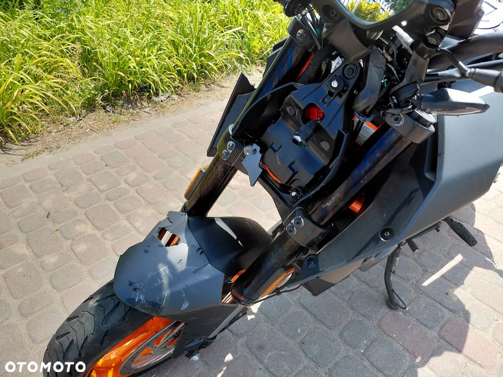 KTM Duke 125 - 12