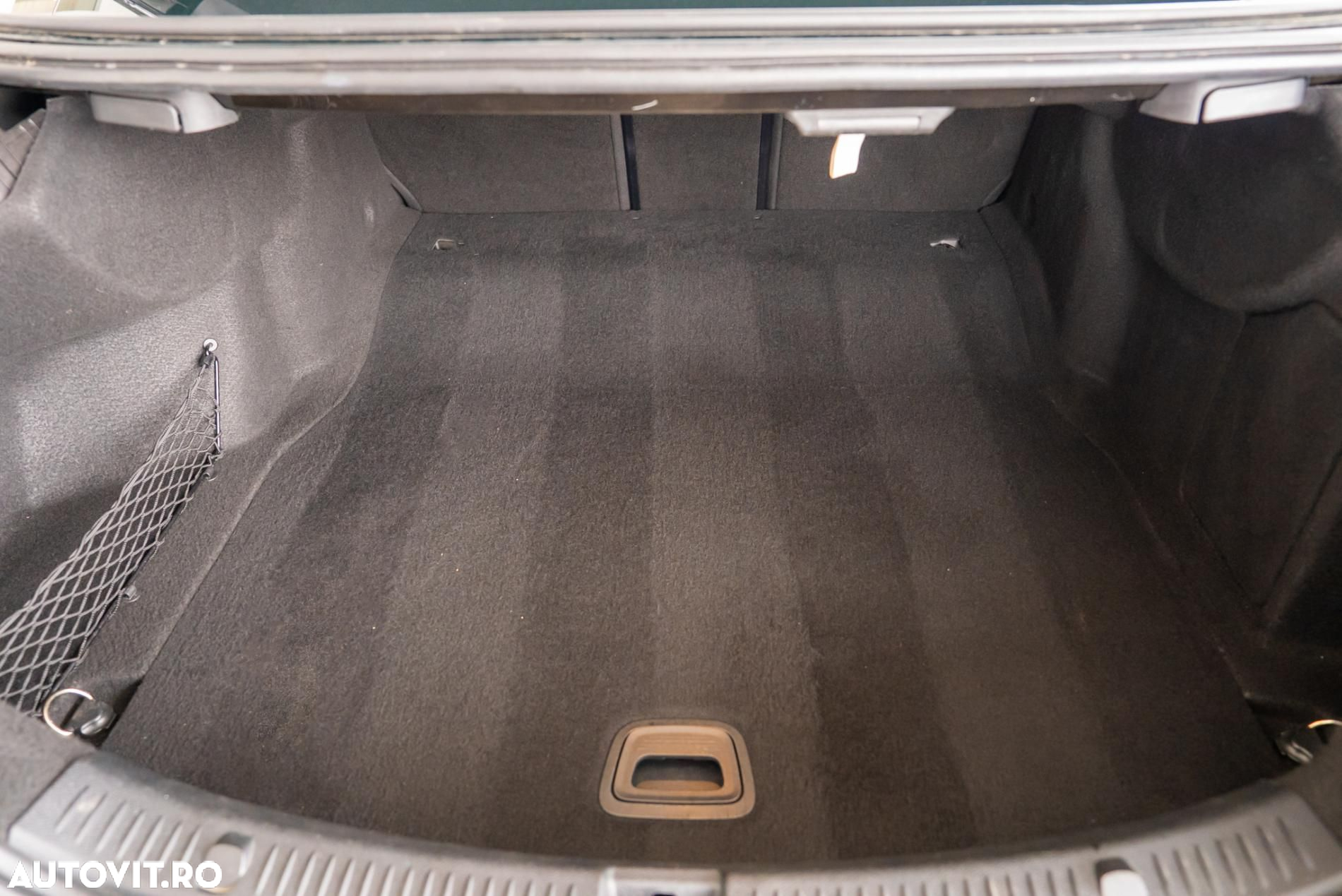 Mercedes-Benz E 200 d 9G-TRONIC AMG Line - 23