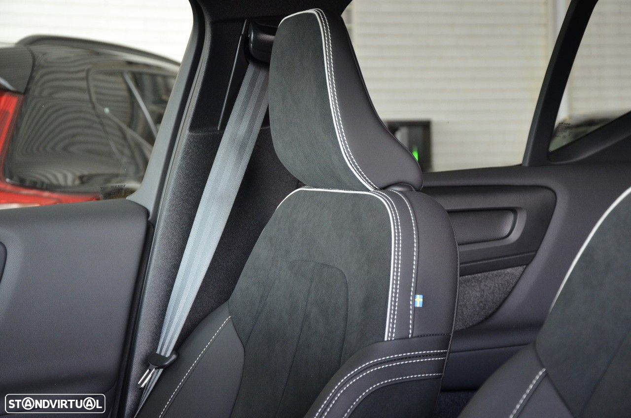 Volvo XC 40 1.5 T2 Plus Dark Auto - 7