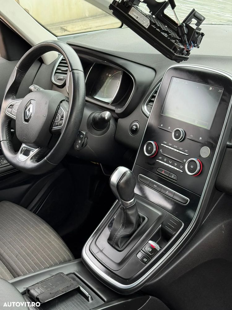 Renault Scenic ENERGY dCi 110 EDC EXPERIENCE - 16