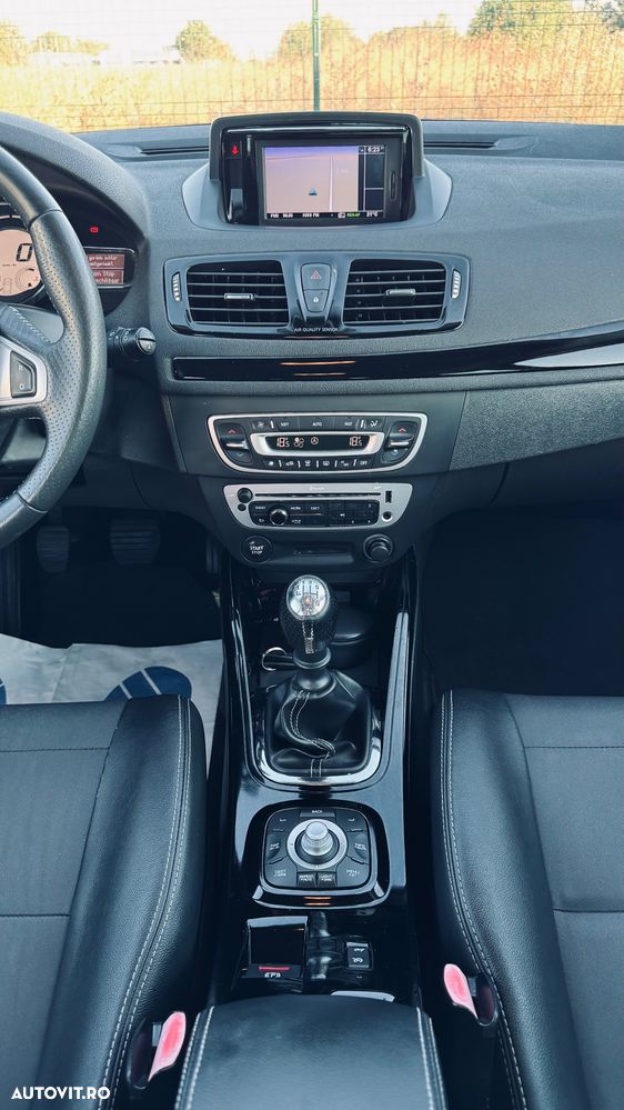 Renault Megane ENERGY dCi 110 Start & Stop Bose Edition - 13