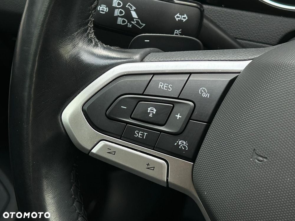 Volkswagen Passat Variant 2.0 TDI EVO Elegance DSG - 22