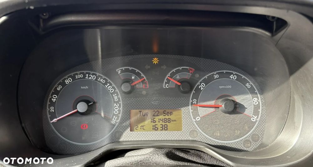 Fiat Linea 1.4 Dynamic Euro5 - 13