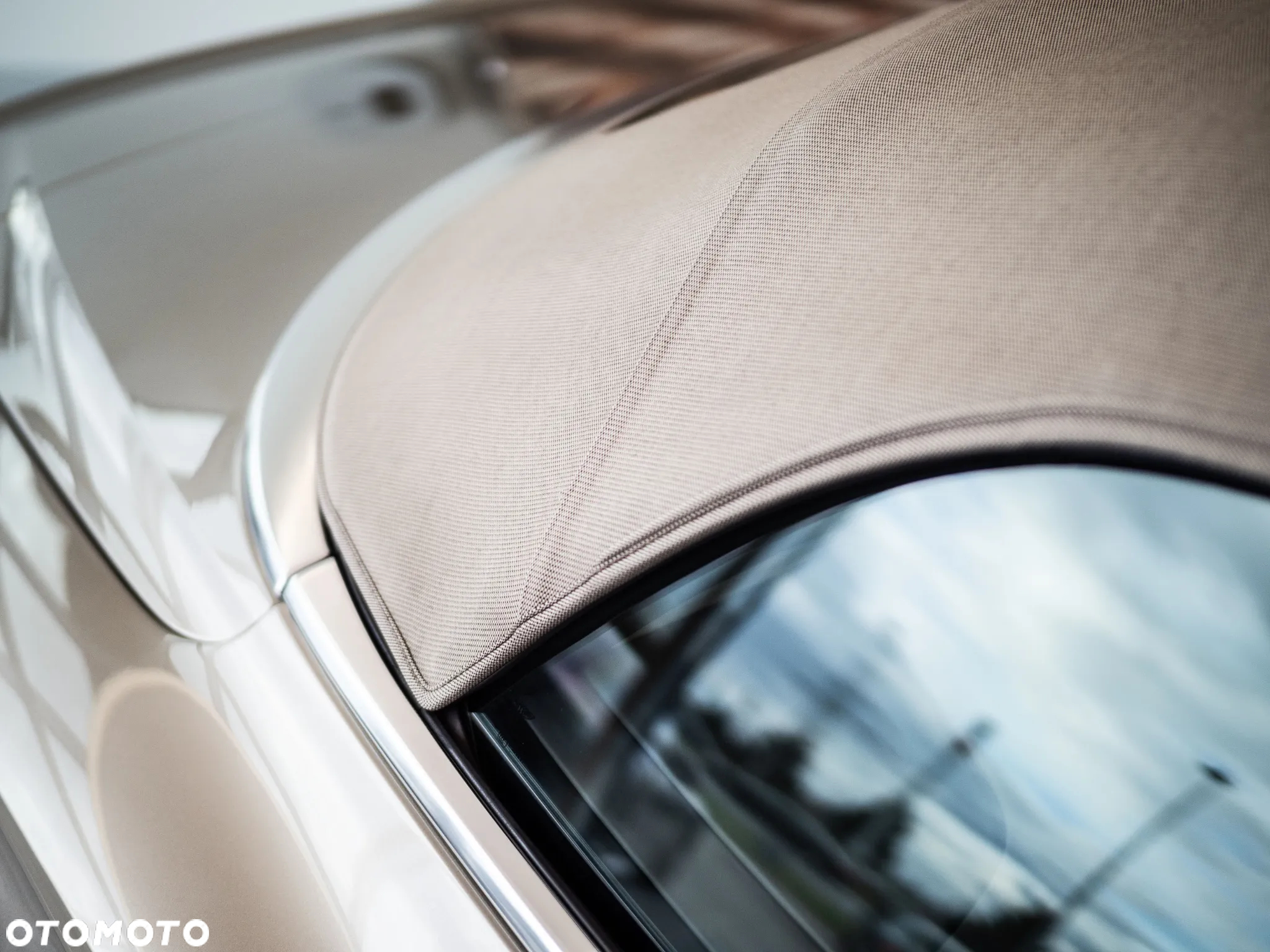 Bentley Continental GT New Convertible V8 Mulliner - 29
