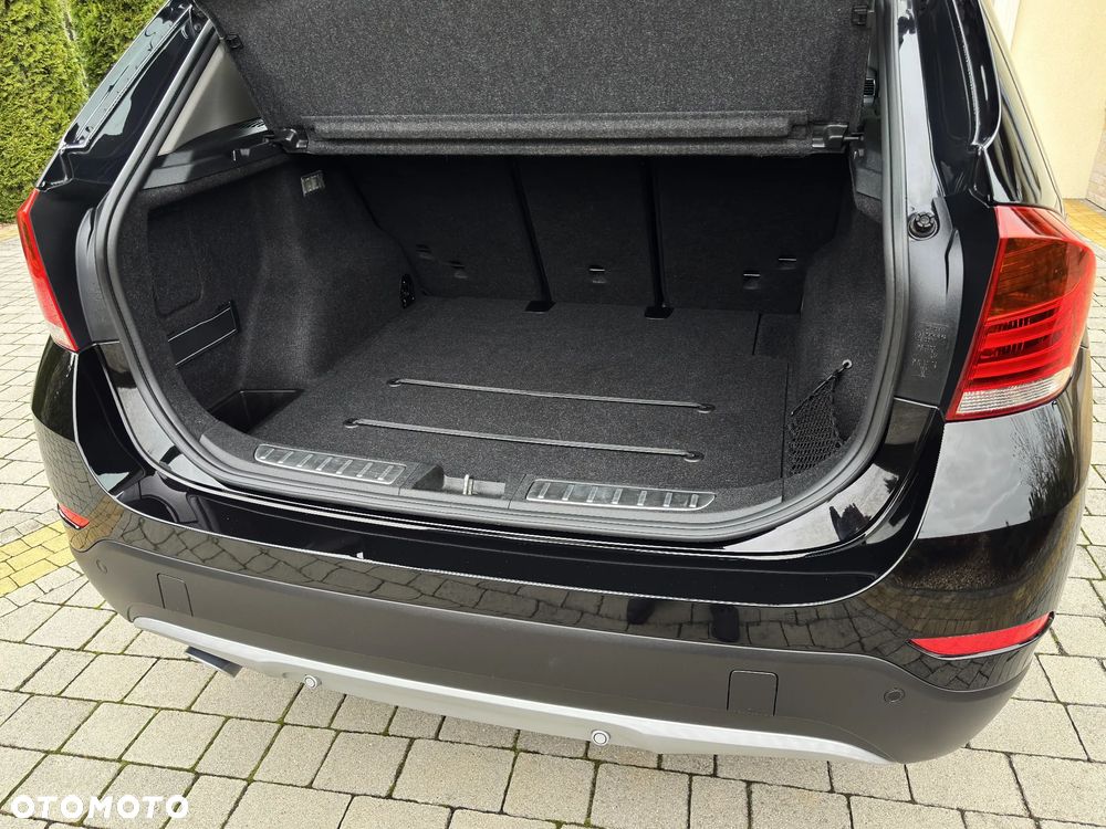 BMW X1 xDrive18d - 23