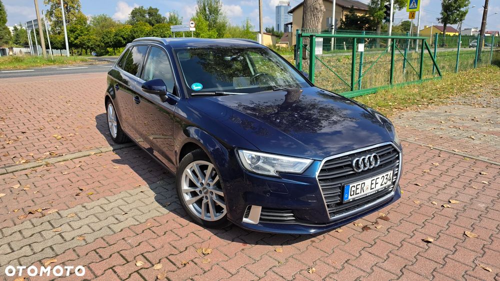 Audi A3 Sportback - 1
