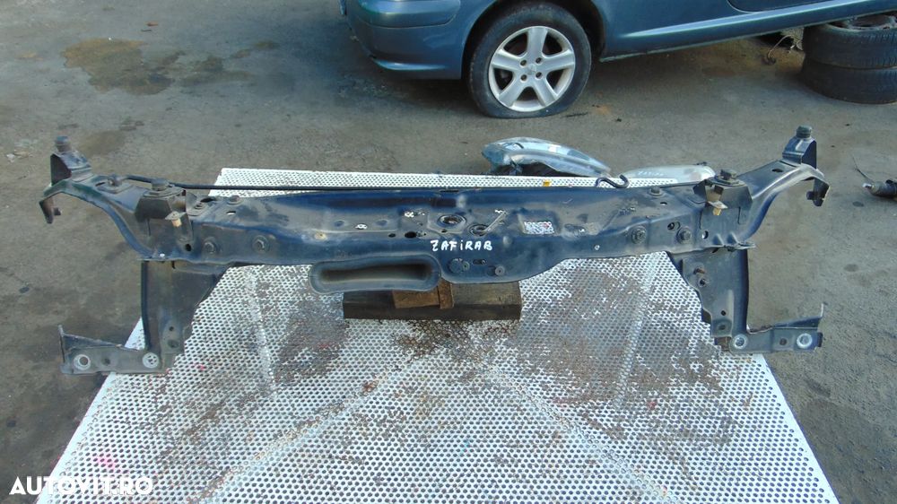 Trager Opel Zafira B an 2008 - 3