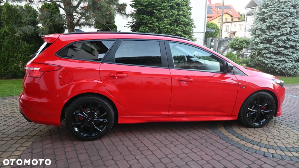 Ford Focus 2.0 TDCi ST-Line Red ASS - 3