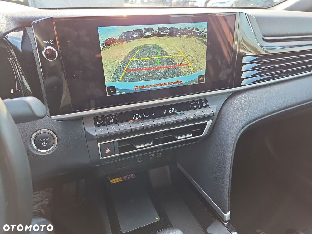 Toyota Camry - 19