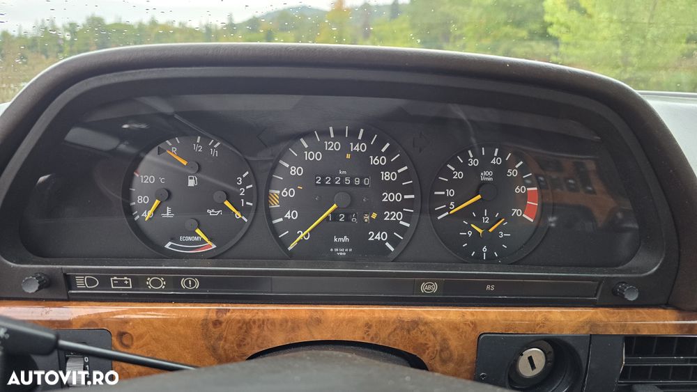Mercedes-Benz W126 - 30