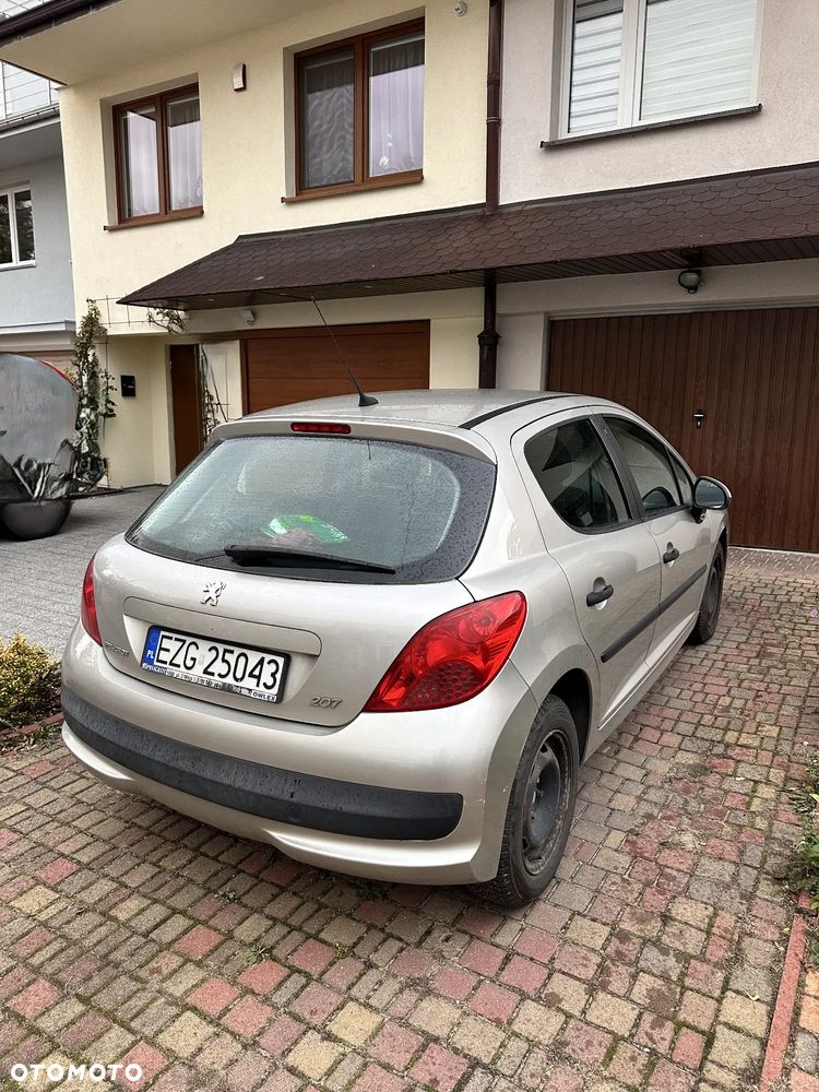 Peugeot 207 1.4 HDi Presence - 3