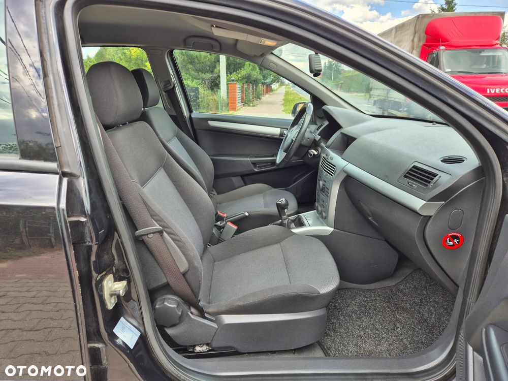 Opel Astra 1.6 Edition - 11