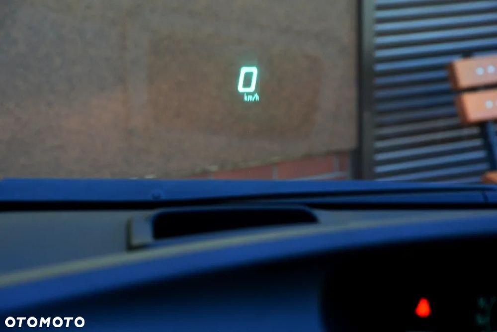 Toyota Prius (Hybrid) Comfort - 19