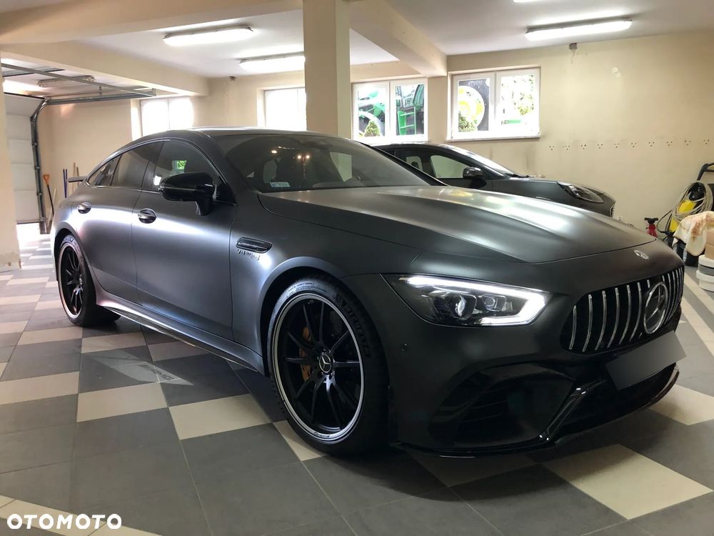 Mercedes-Benz AMG GT - 1