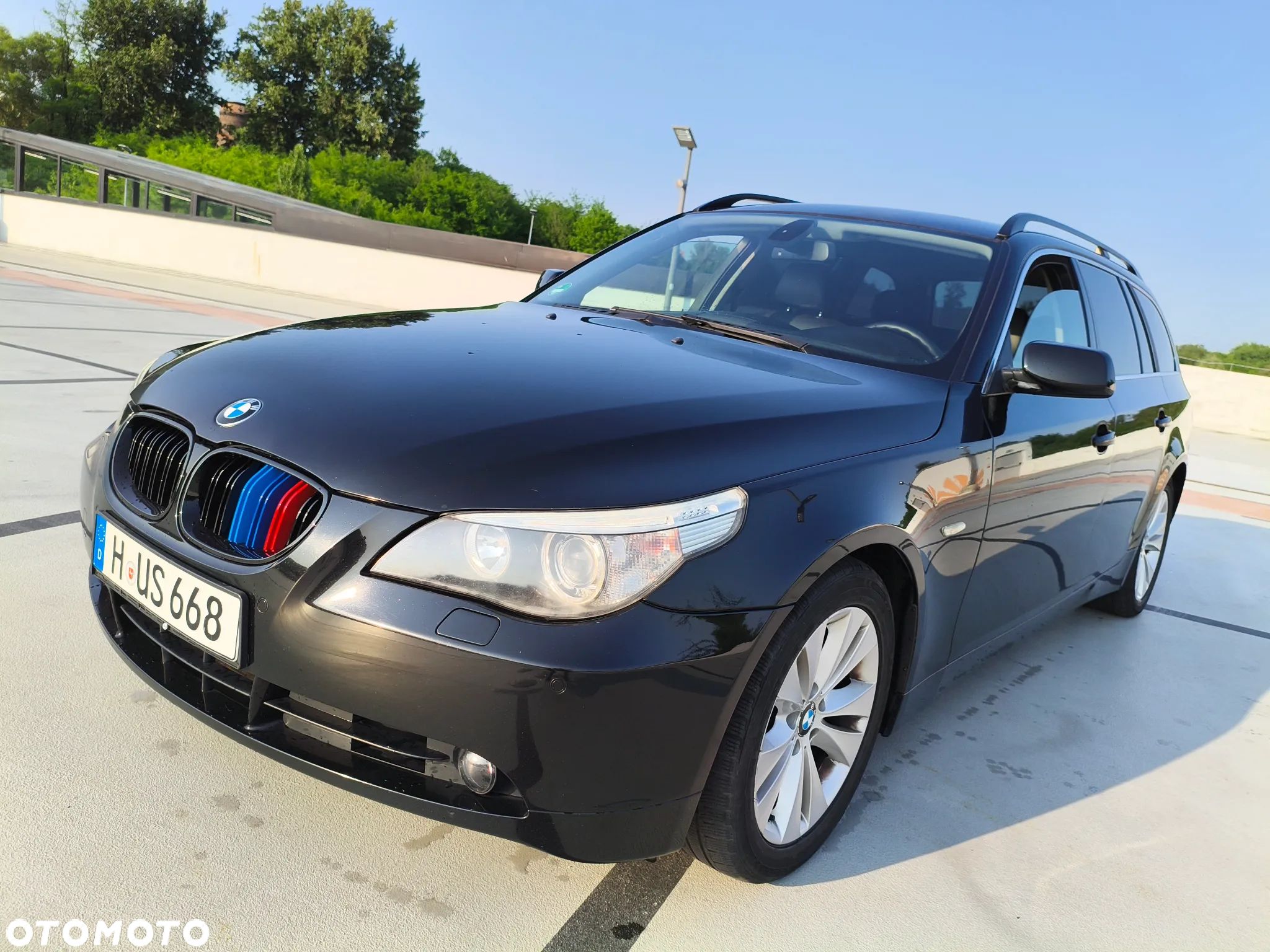 BMW Seria 5 520d Touring Special Edition - 1
