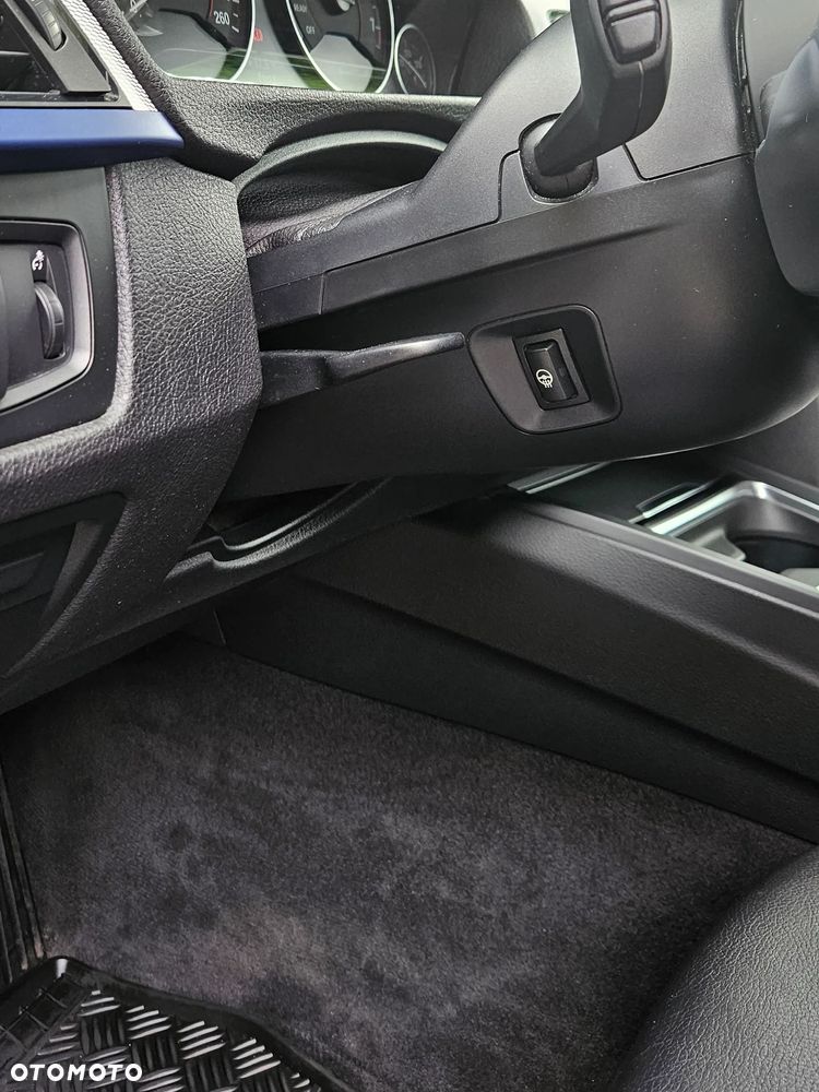 BMW 3GT 335i xDrive - 16