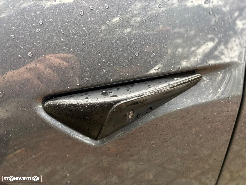 Tesla Model 3 Performance Dual Motor AWD - 37