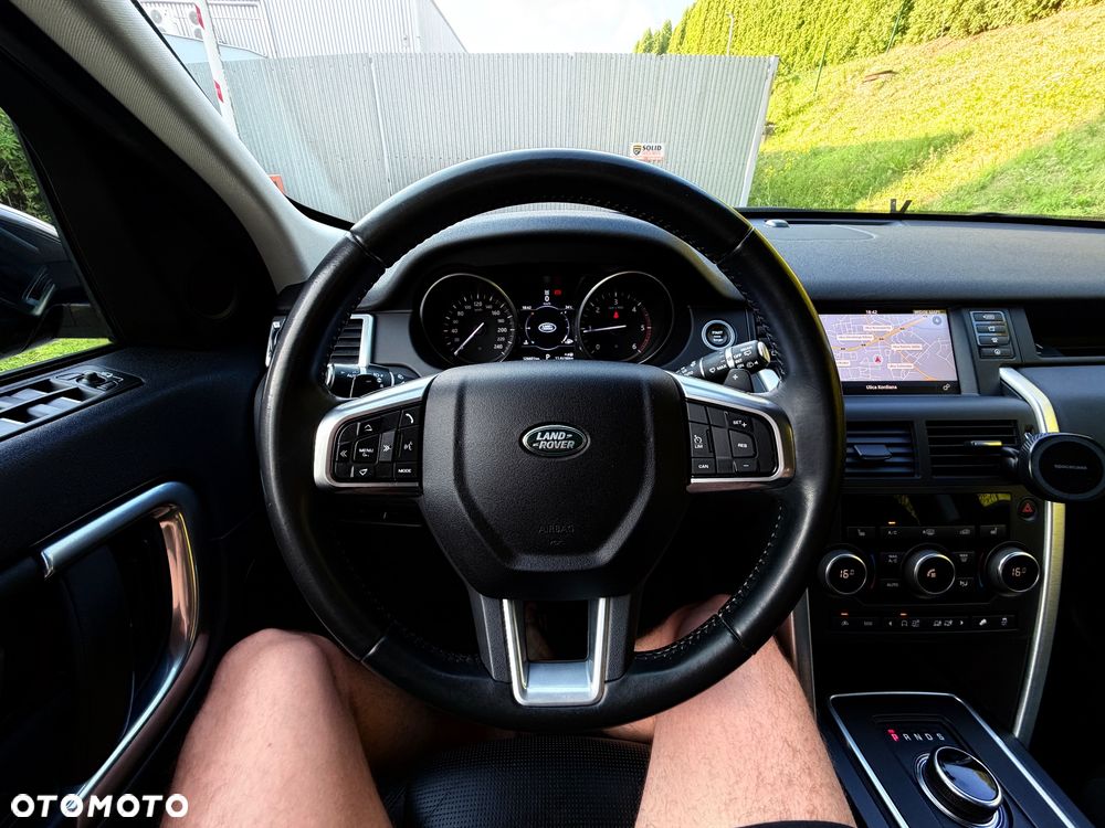 Land Rover Discovery Sport TD4 HSE Luxury - 29