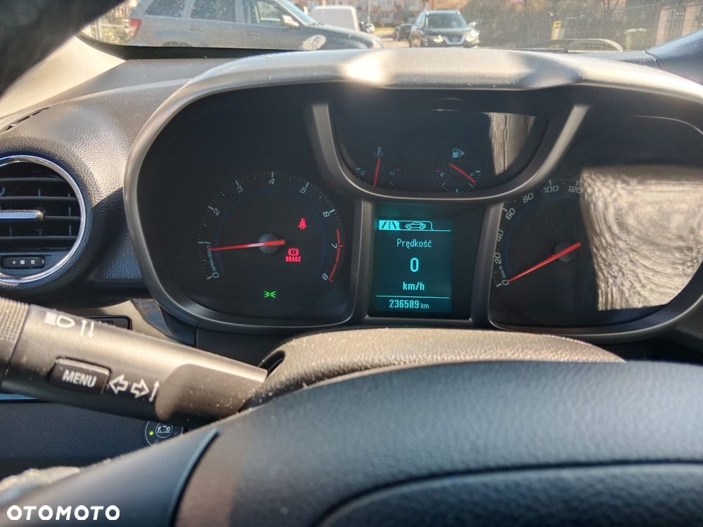 Chevrolet Orlando 1.8 LT+ - 16