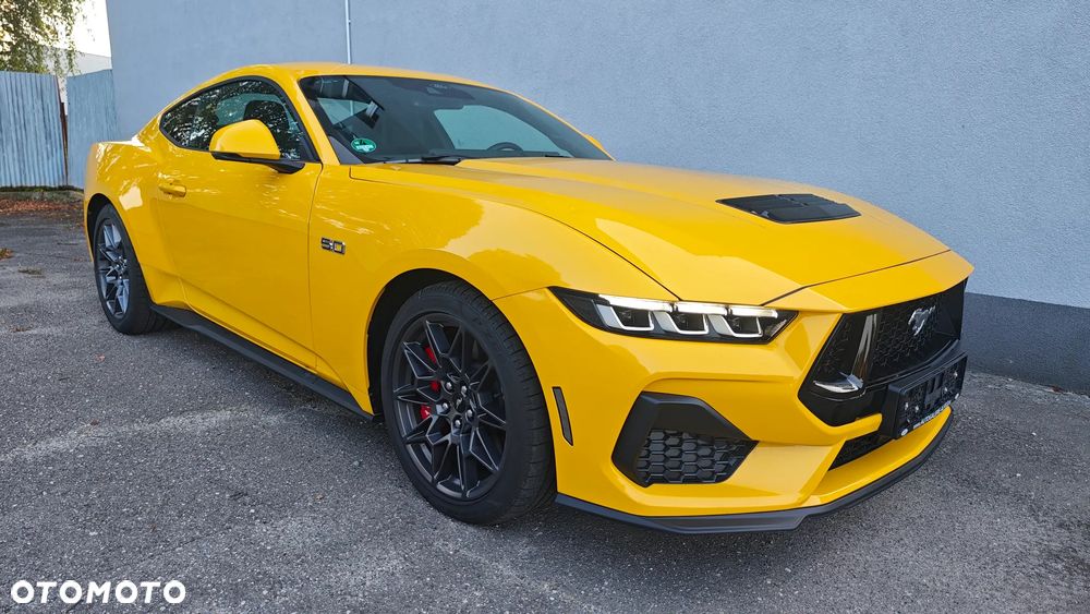 Ford Mustang - 5
