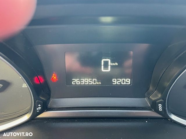 Peugeot 308 1.6 BlueHDi FAP STT Allure - 14