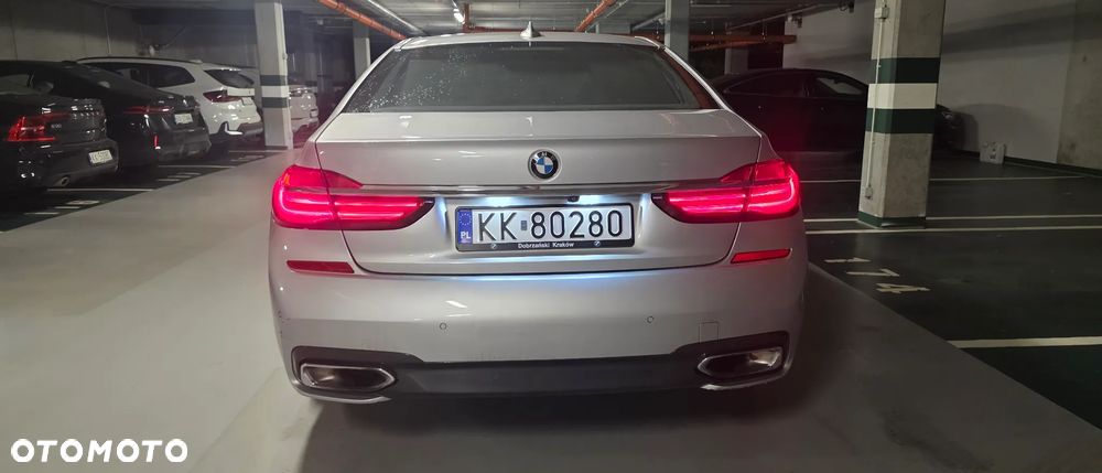 BMW Seria 7 740d xDrive - 6