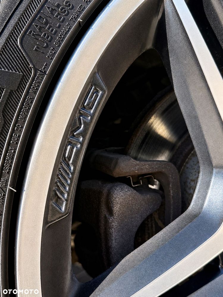 Mercedes-Benz CLA 200 7G-DCT AMG Line - 33