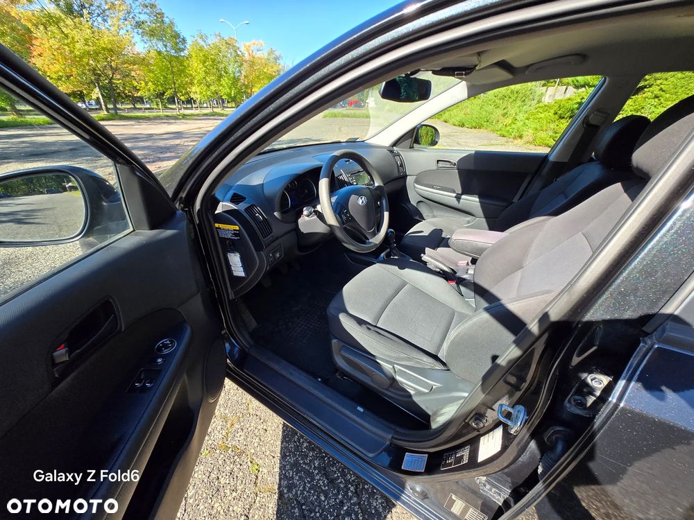 Hyundai i30 1.4 Classic + - 8