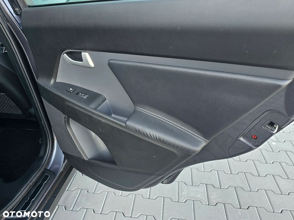 Kia Sportage 1.6 GDI 2WD Vision - 36