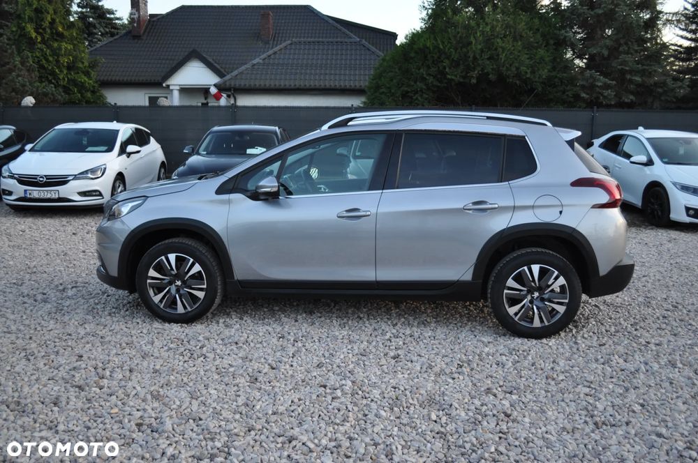 Peugeot 2008 1.2 Pure Tech GPF Allure S&S - 12
