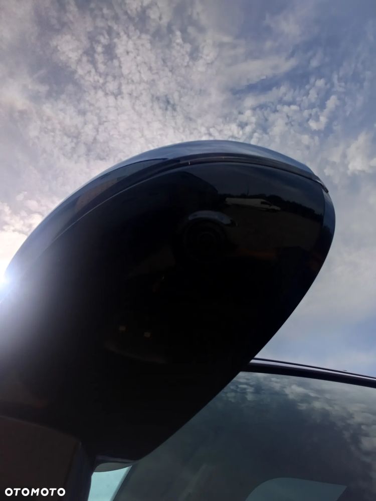Chrysler Pacifica - 13