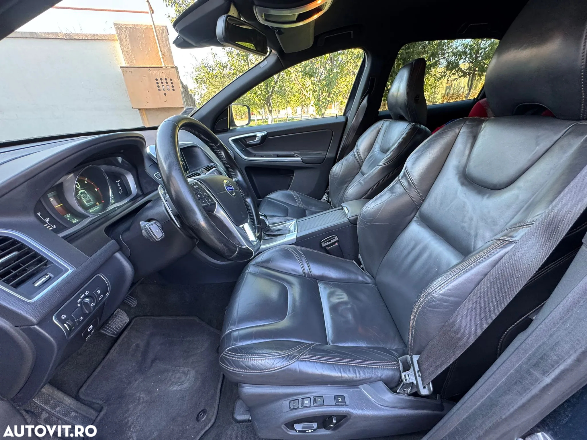 Volvo XC 60 D5 AWD Rdesign - 5