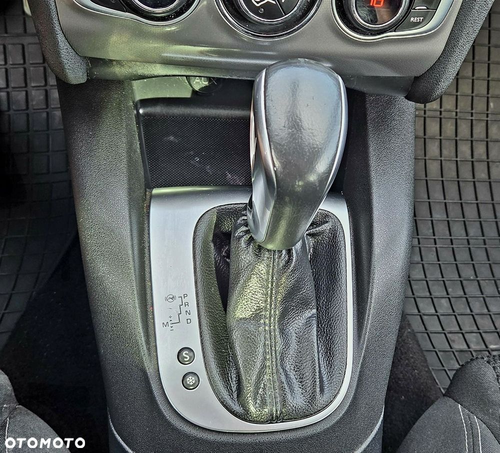 Citroën C4 BlueHDi 120 Stop&Start EAT6 Shine - 31