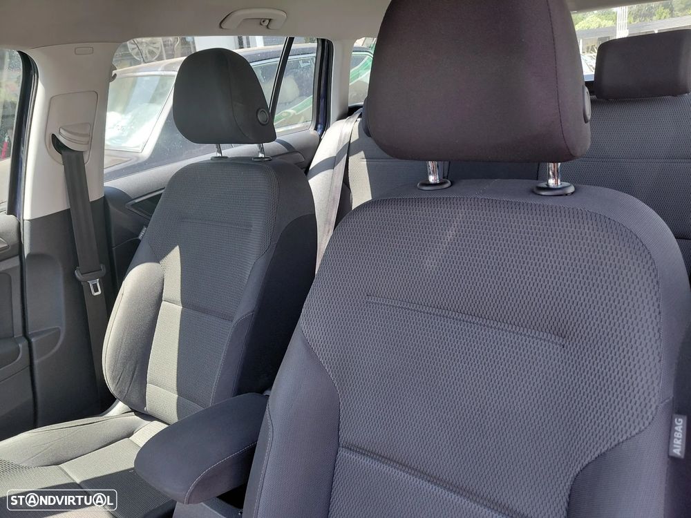 VW Golf Variant 1.6 TDi Highline - 9