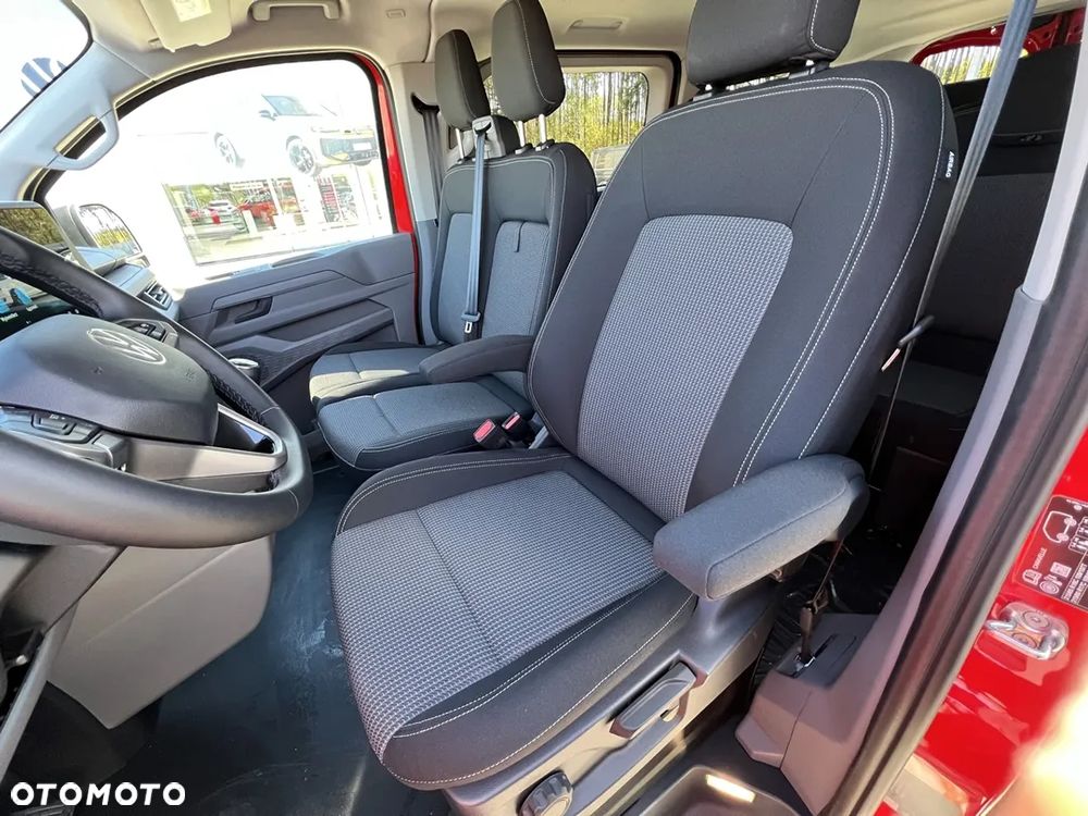 Volkswagen Caravelle - 13