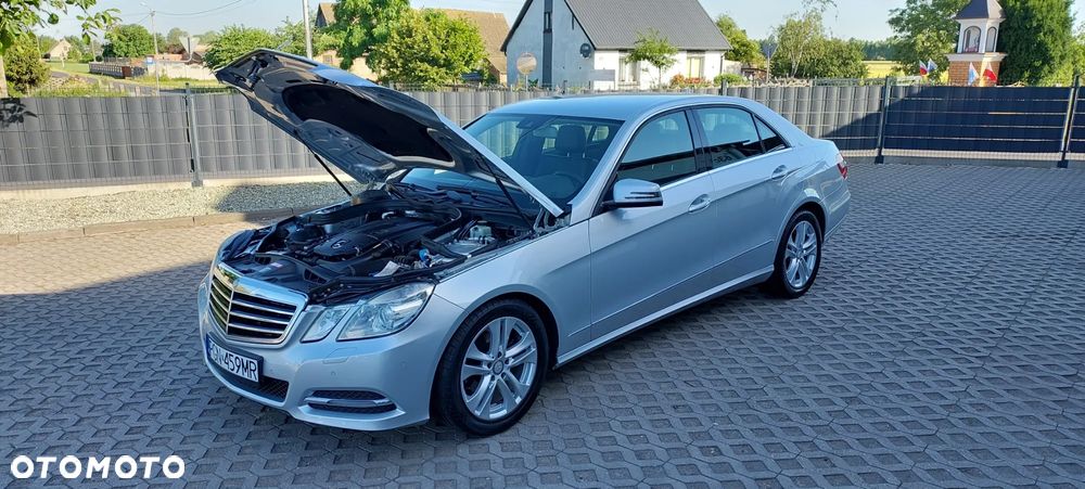 Mercedes-Benz Klasa E 200 CGI BlueEFFICIENCY 7G-TRONIC Avantgarde - 12