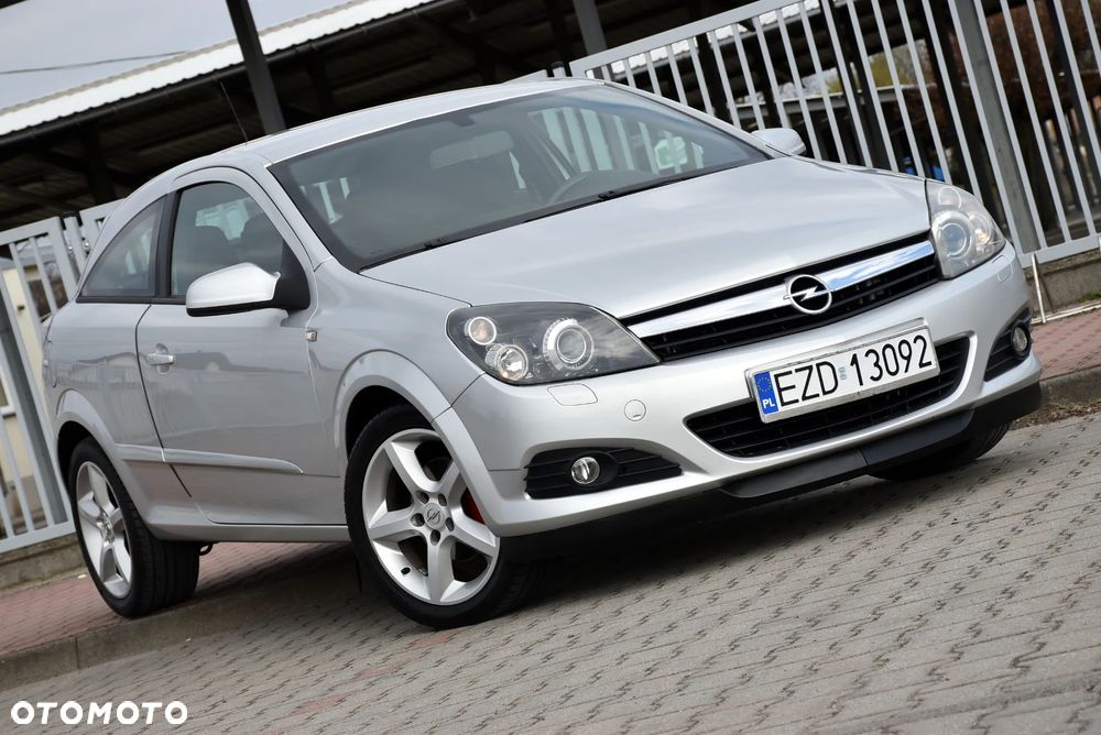 Opel Astra 1.8 Sport - 1