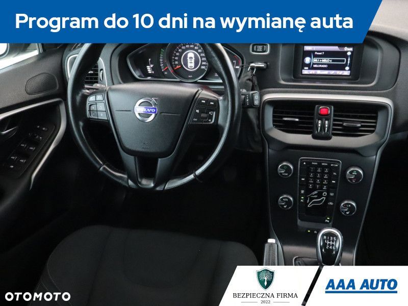 Volvo V40 - 9