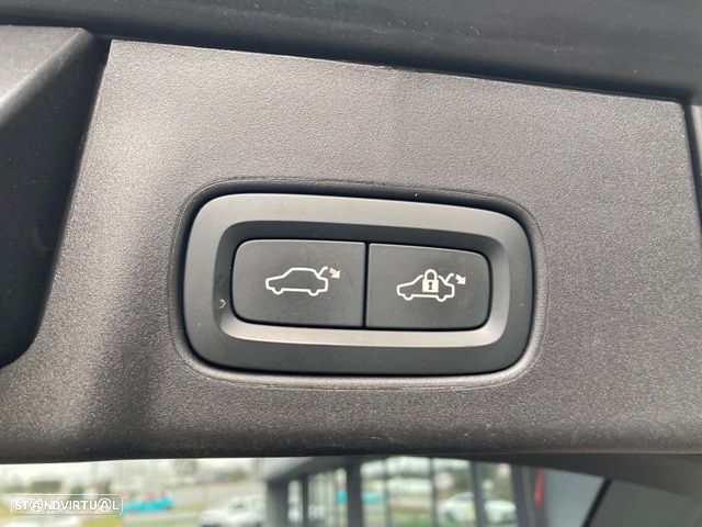 Volvo V90 2.0 T6 PHEV Inscription AWD - 37