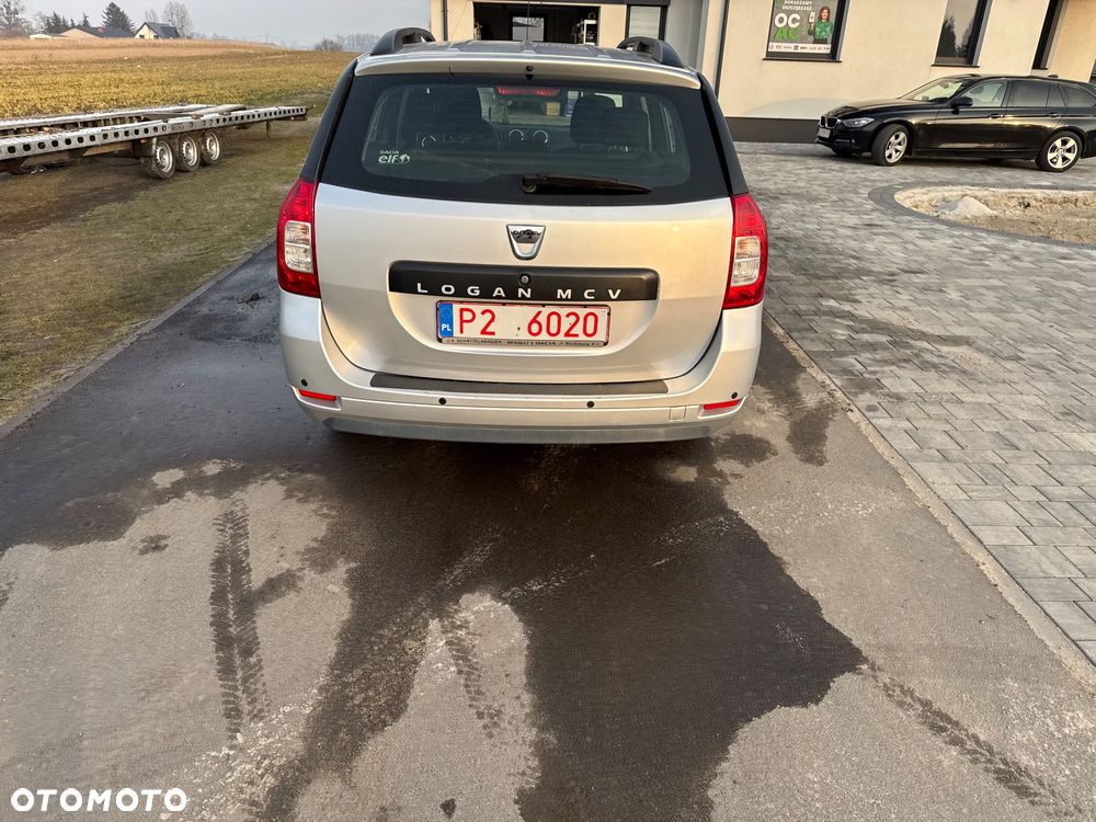 Dacia Logan 1.2 16V 75 Essentiel - 6