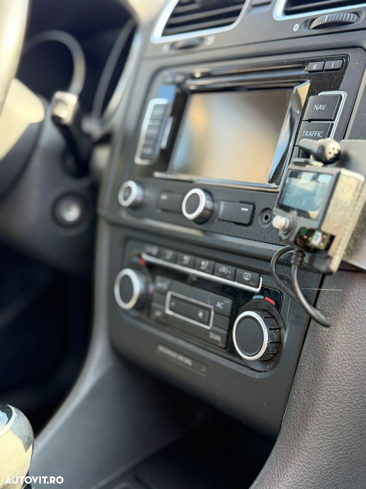 Volkswagen Golf 1.6 TDI DPF Style - 12