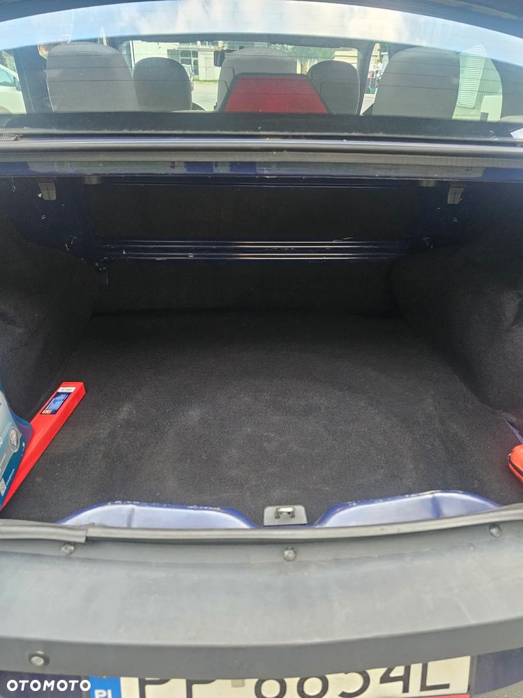 Dacia Logan 1.4 - 15
