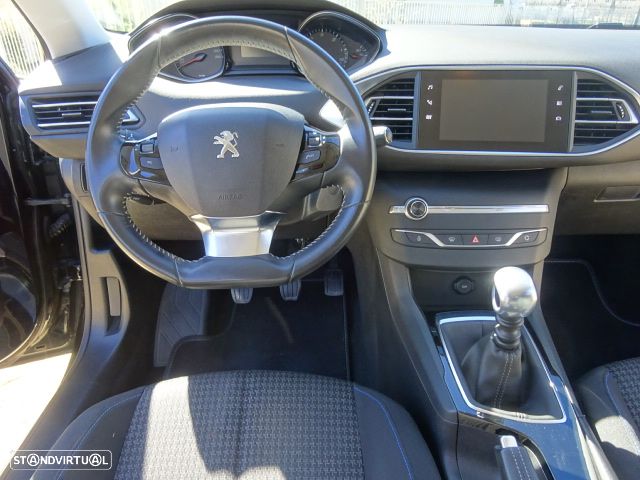 Peugeot 308 SW 1.5 BlueHDi Style - 11