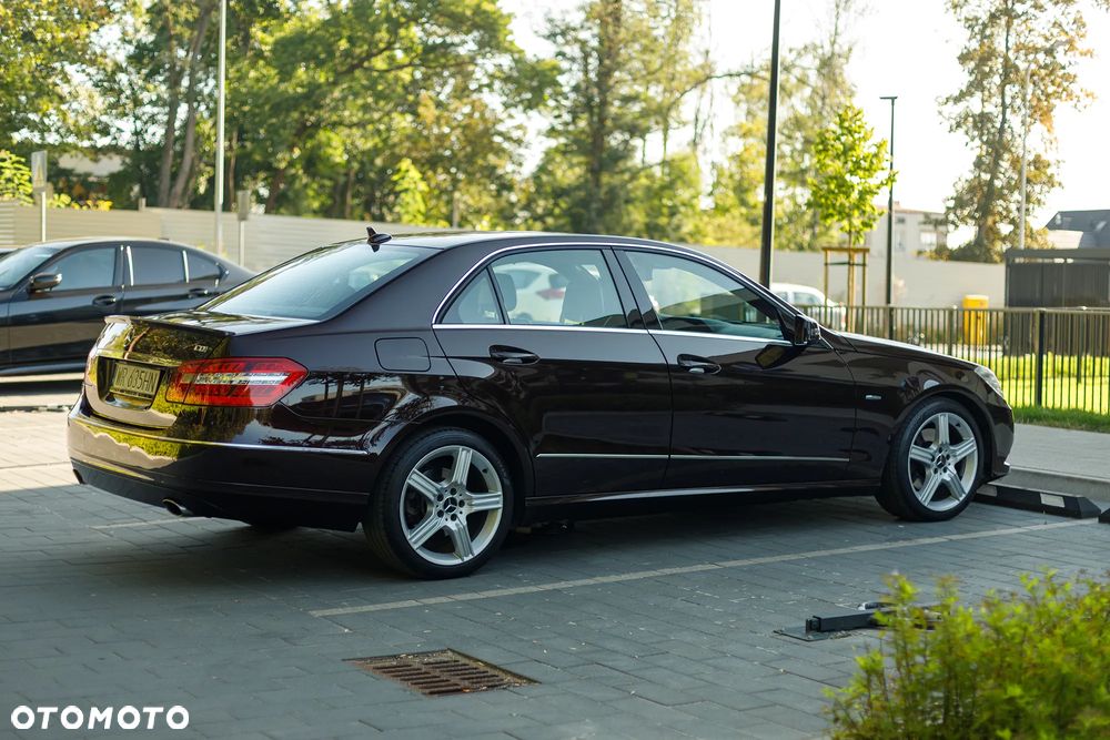 Mercedes-Benz Klasa E 350 CDI BlueEff Avantgarde - 13
