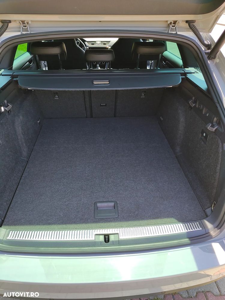 Skoda Superb 2.0 TDI DSG Premium Edition - 40